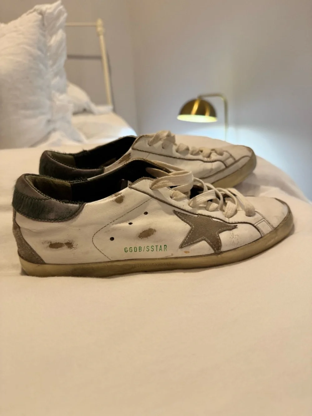 Golden Goose White Sneakers with Brown Star - Picture 2 of 3